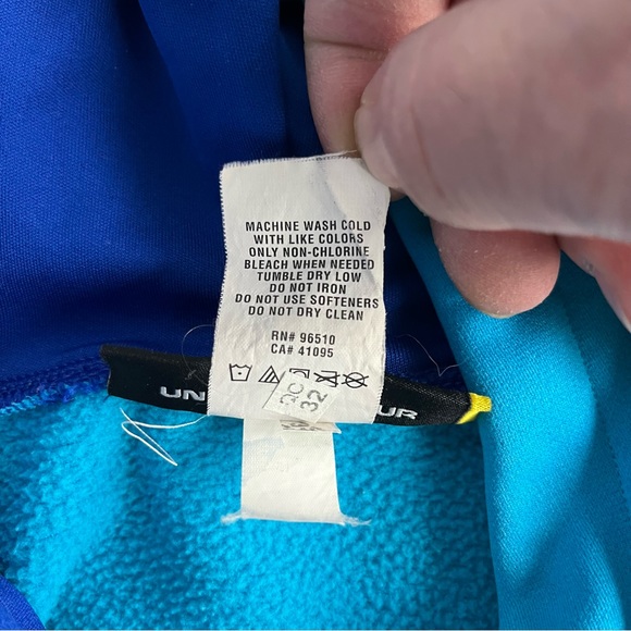 Under Armour Women’s Storm Hoodie 100% Polyester Size Medium - Picture 4 of 10